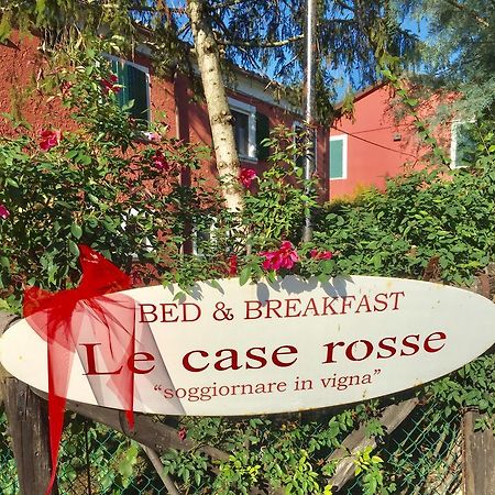 Beb Le Case Rosse Bed and Breakfast Verucchio Exteriör bild