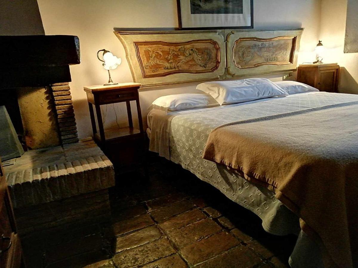 Beb Le Case Rosse Bed and Breakfast Verucchio Exteriör bild